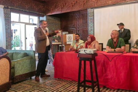 الترجمة والذكاء الاصطناعي: تحديات التحول الرقمي في قلب نقاش مهني جديد